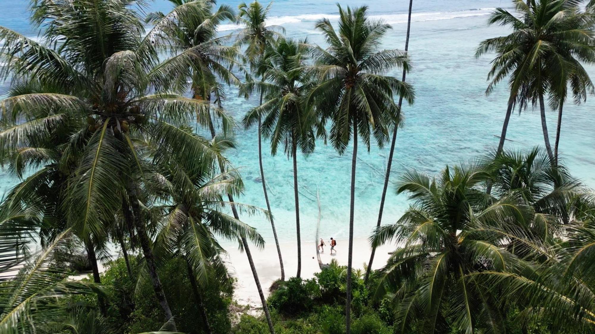 Ira Bungalows Pulau Banyak Alaban Exterior photo