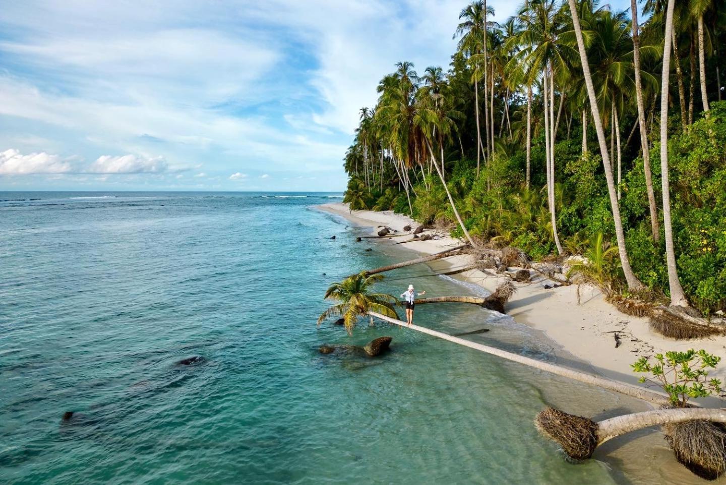 Ira Bungalows Pulau Banyak Alaban Exterior photo